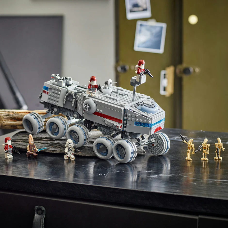 Köztársasági Juggernaut tank - Image 6