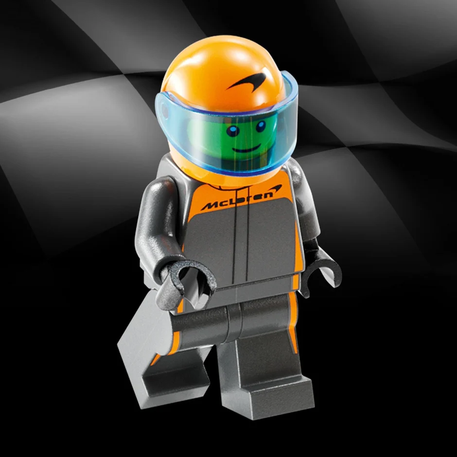 McLaren Formula 1-es versenyautó 2023 - Image 5